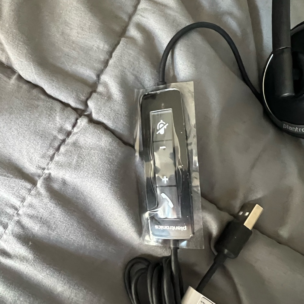 🆕 Plantronics Blackwire C-520M USB Headset, On-Ear Mono Headset, Wired - Picture 5 of 9